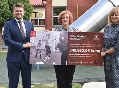 PBZ Grupa donirala Dječjem domu Sv. Ana Vinkovci polivalentno igralište za ljepše odrastanje i igru njegovih korisnika