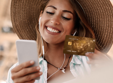 Postupajte odgovorno sa svojom karticom i uživajte u godišnjem odmoru!