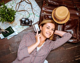 Postupajte odgovorno sa svojom karticom i uživajte u godišnjem odmoru!